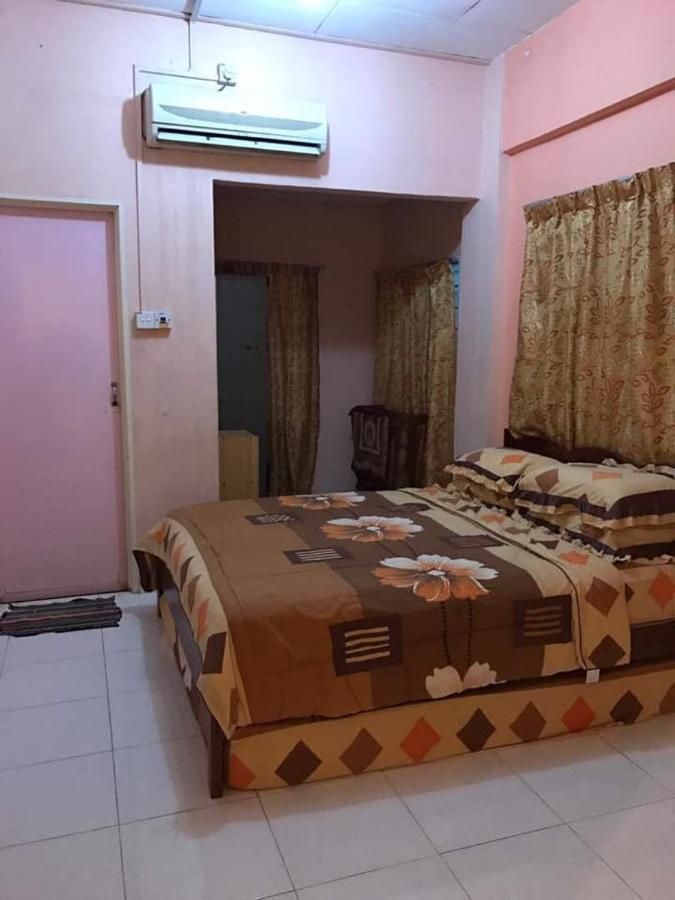 Trisya * Kuala Terengganu